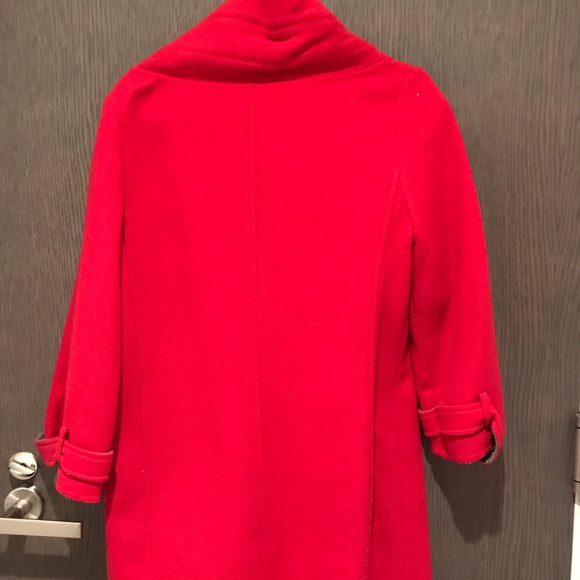 Broadcast red coat - Picture 1 of 2